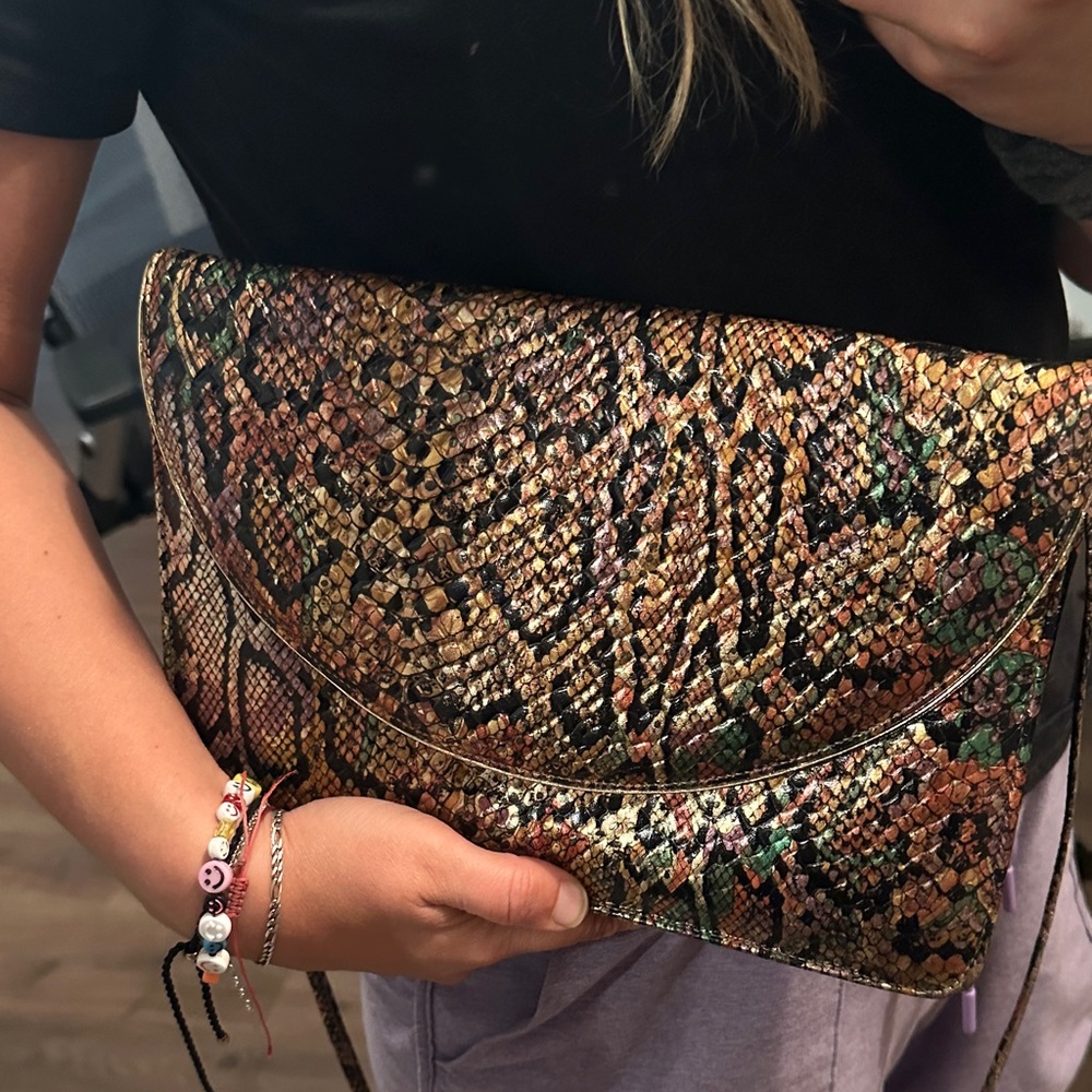 Elegant Multicolor Snake Print Women's Bag - Picture 4 of 4